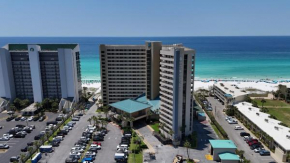 Splash Into Sundestin - Gulf Front - Pool and Restaurant